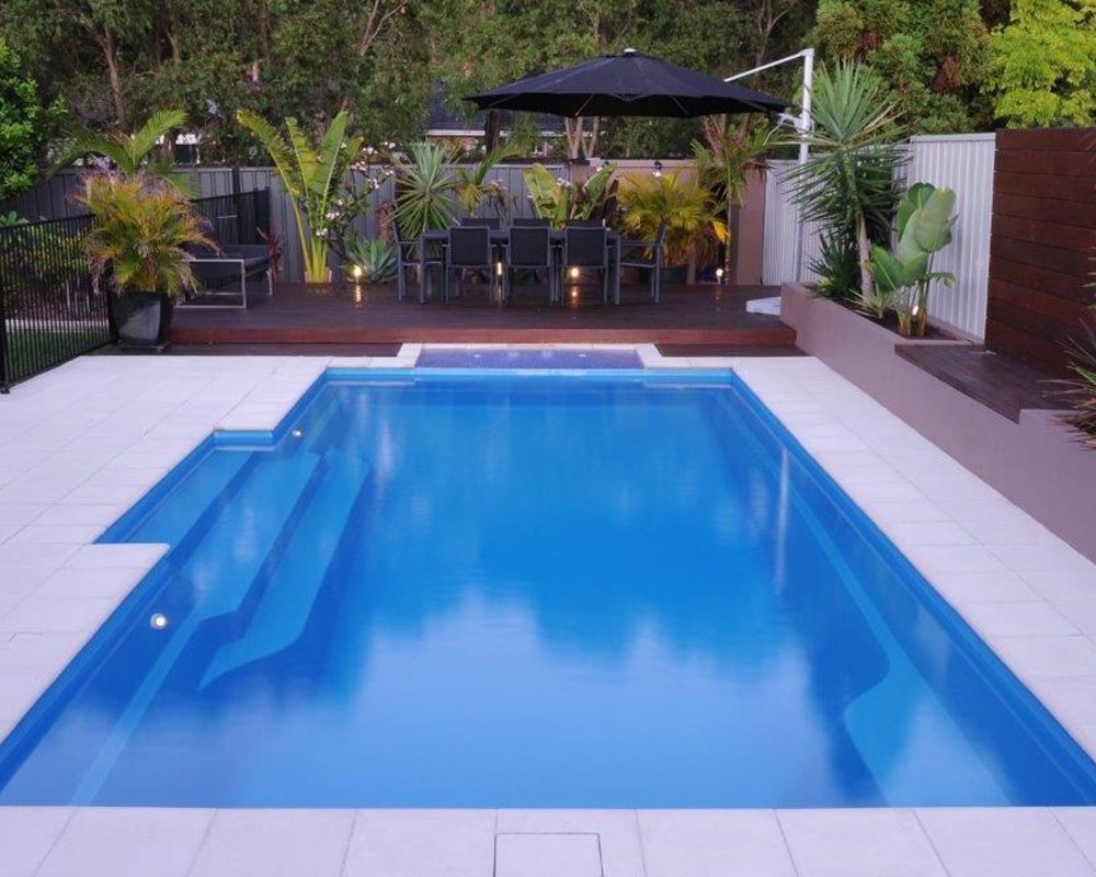 DIY Swimming Pools' Cosmo 11 Pacific Blue Pool Design